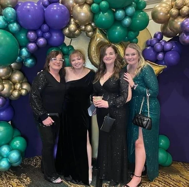 6938ccaf78e40d899899170d_ballons cropped